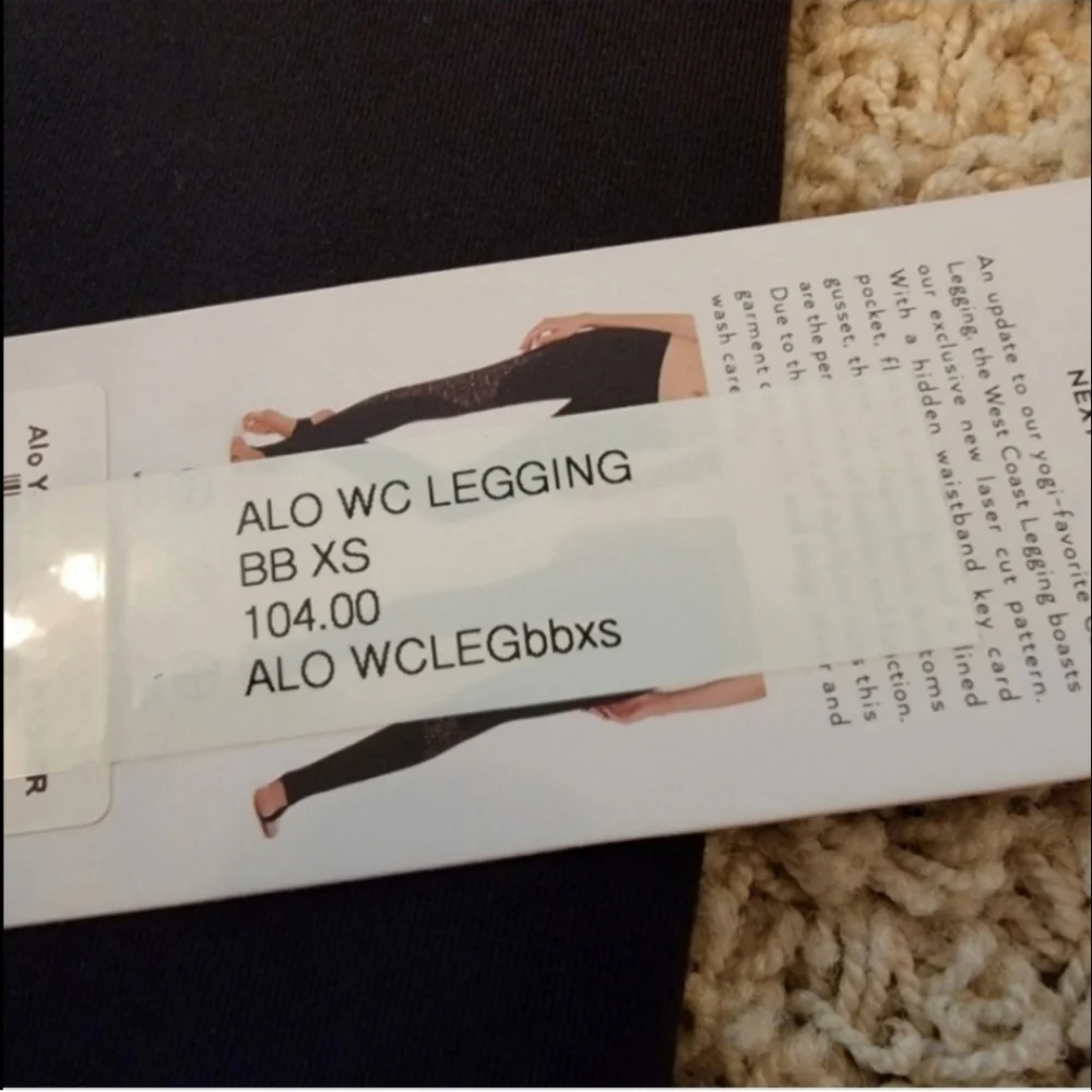 ALO Yoga West Coast Laser Cut Leggings Black & Buff Size XS NWT